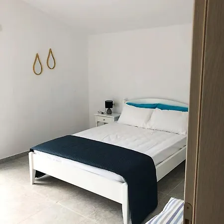 Potami Appts Apartment *