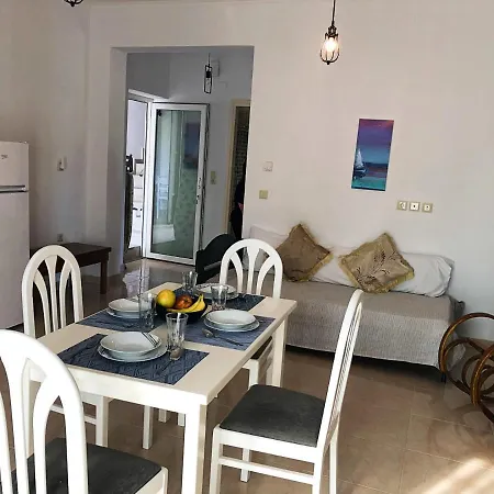Potami Appts Apartment *